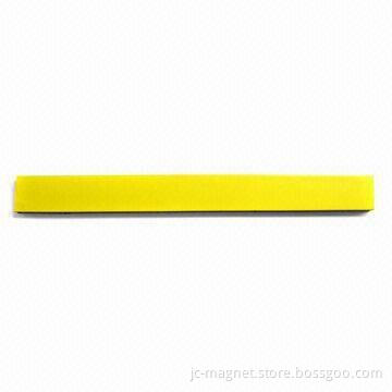 Rubber Magnet/Magnetic Strip, in Yellow PVC/Adhesive, Various Sizes are Available